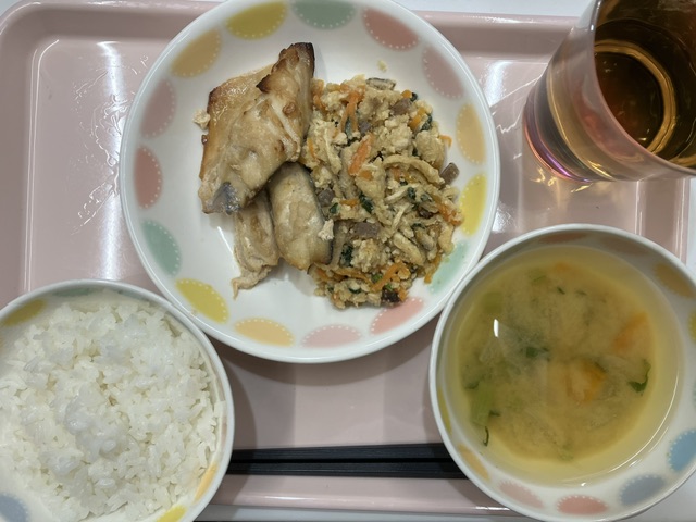 今日の給食2023.4.25