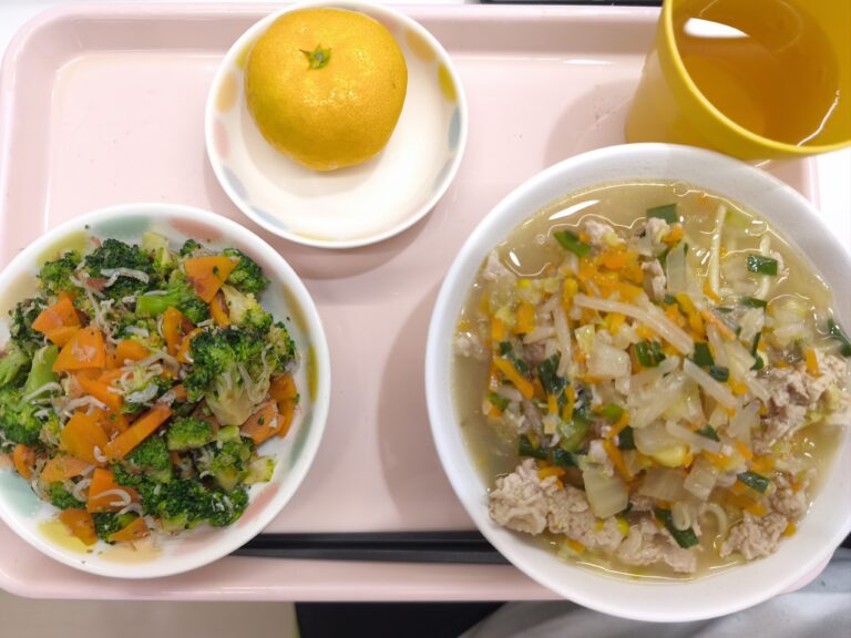 今日の給食（2025/11/06）