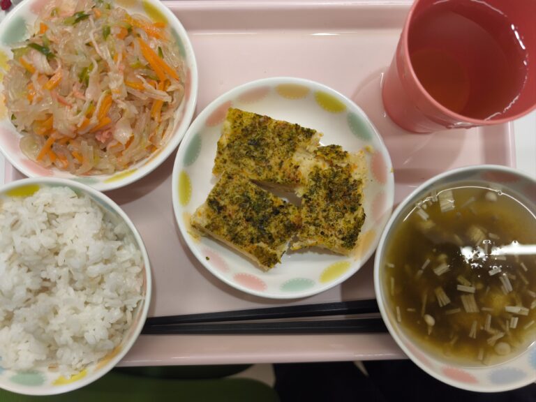 今日の給食（2025/12/08）
